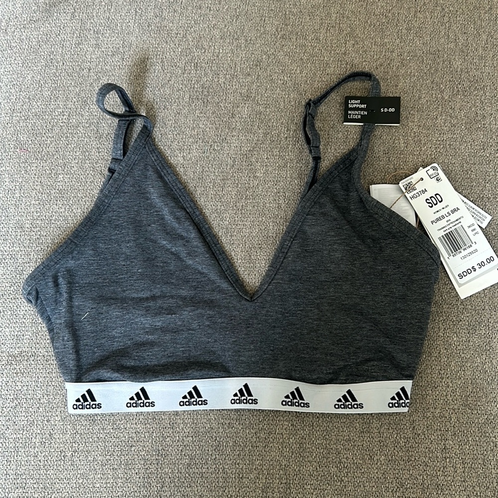 NWT adidas women’s small D
